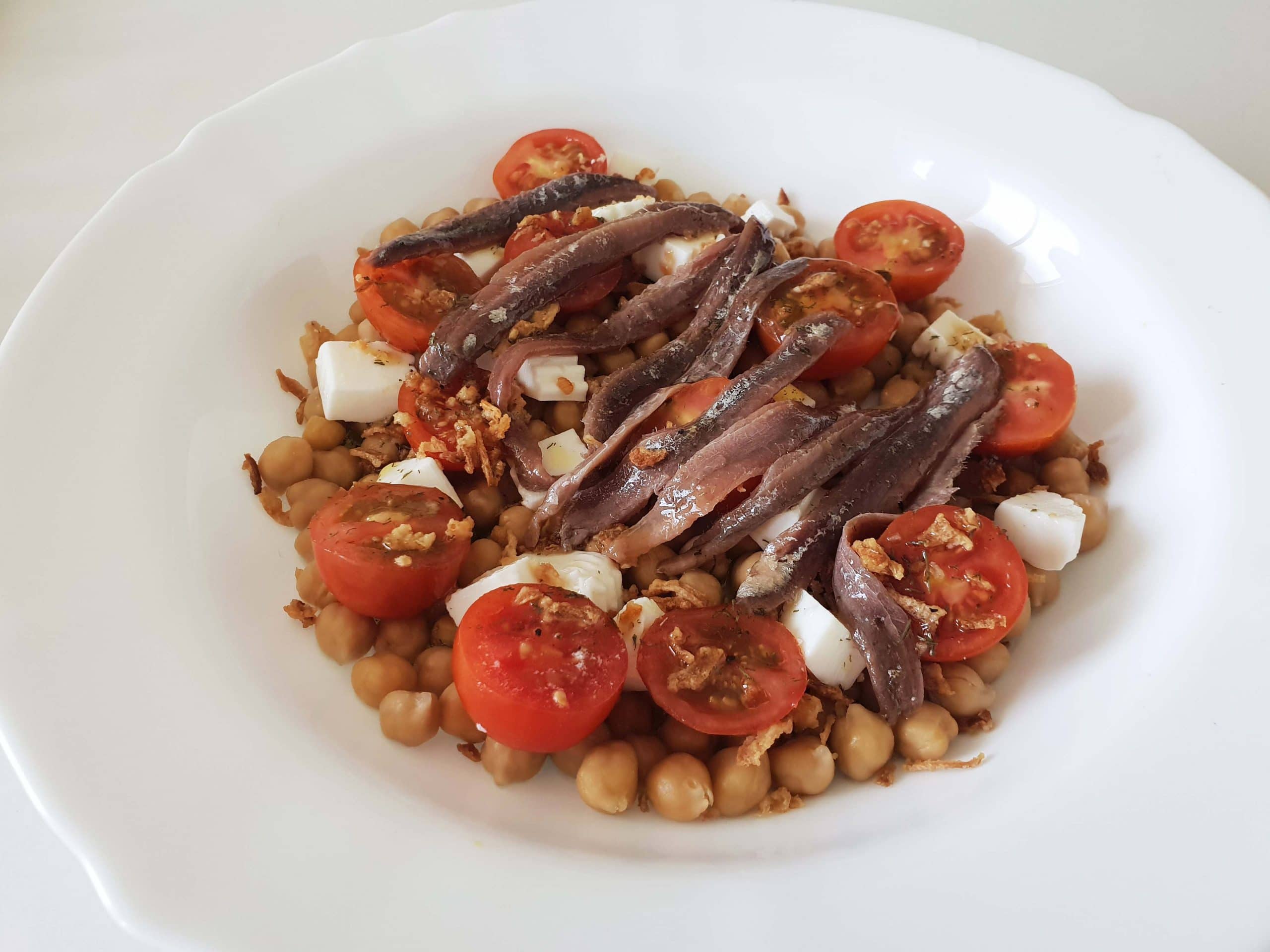 Ensalada de Garbanzos con Anchoas