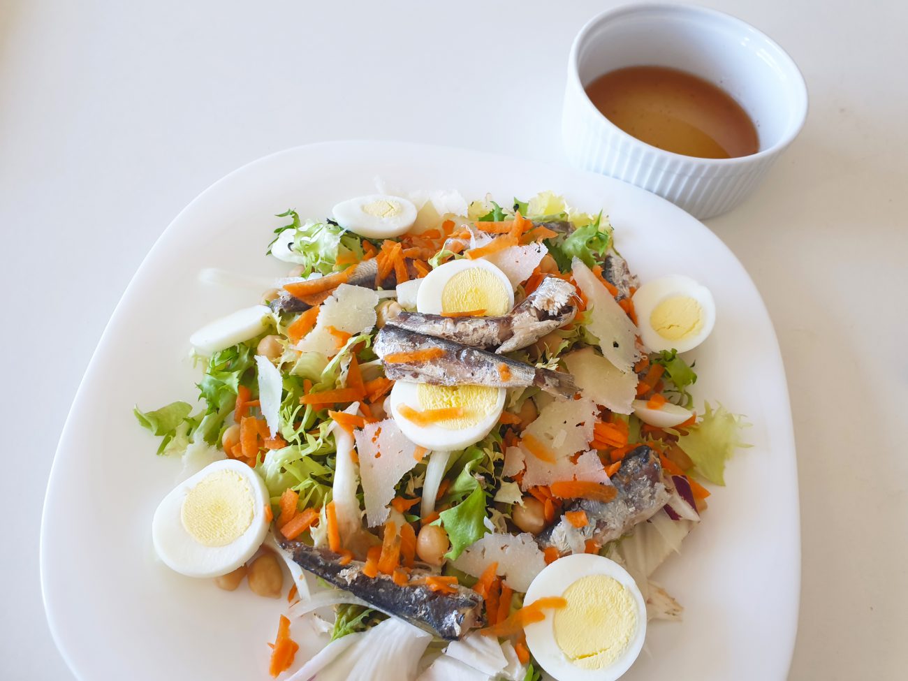 Ensalada de Garbanzos con Sardinas