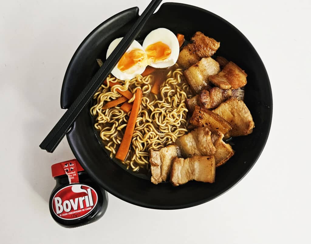 ramen de carne rápido con bovril