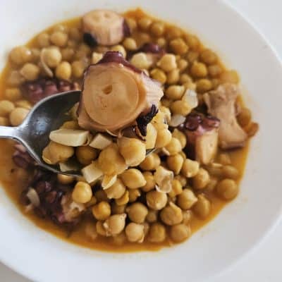 Receta rápida de Garbanzos con Pulpo