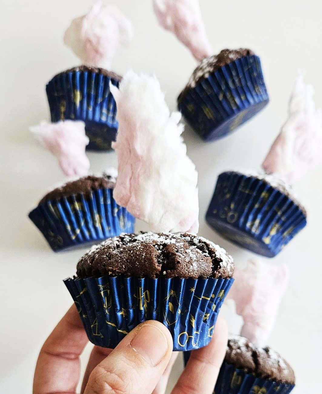 Cupcakes de chocolate con algodón de Azúcar